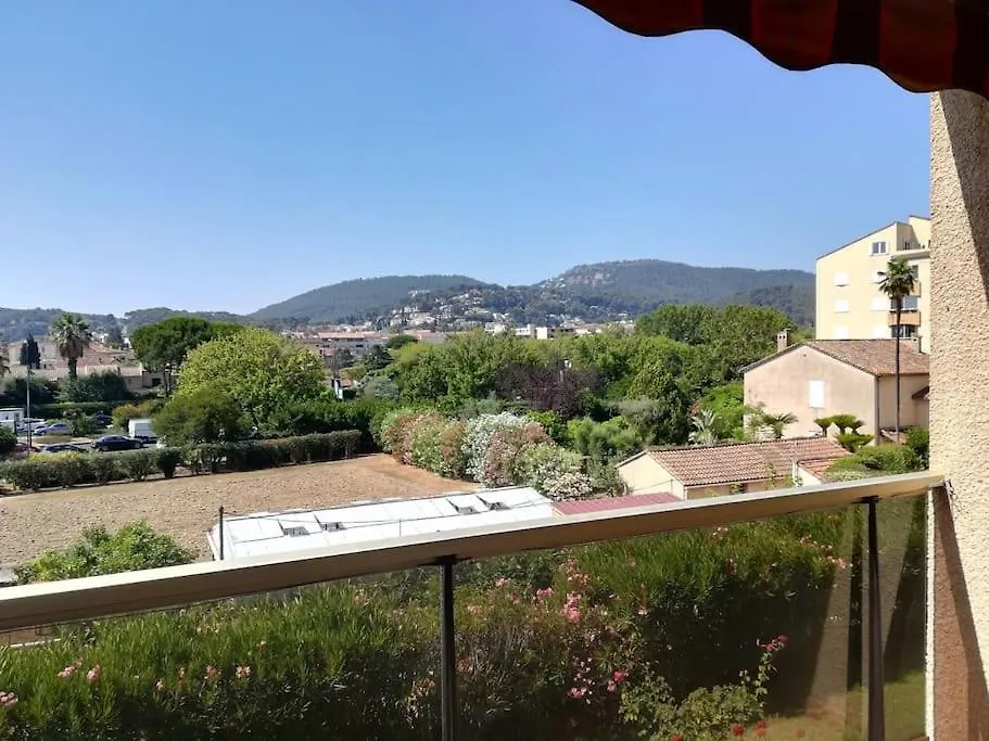 Appartement Les jardins du Luxembourg à Hyères